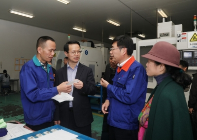 2018年11月28日，浙江省總工會(huì)副主席徐前一行天通考察構(gòu)建勞動(dòng)關(guān)系和諧企業(yè)復(fù)評(píng)工作